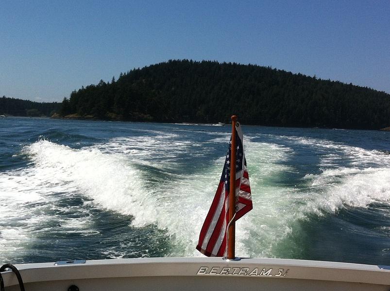 Life_is_good_boating_in_the_San_Juans_